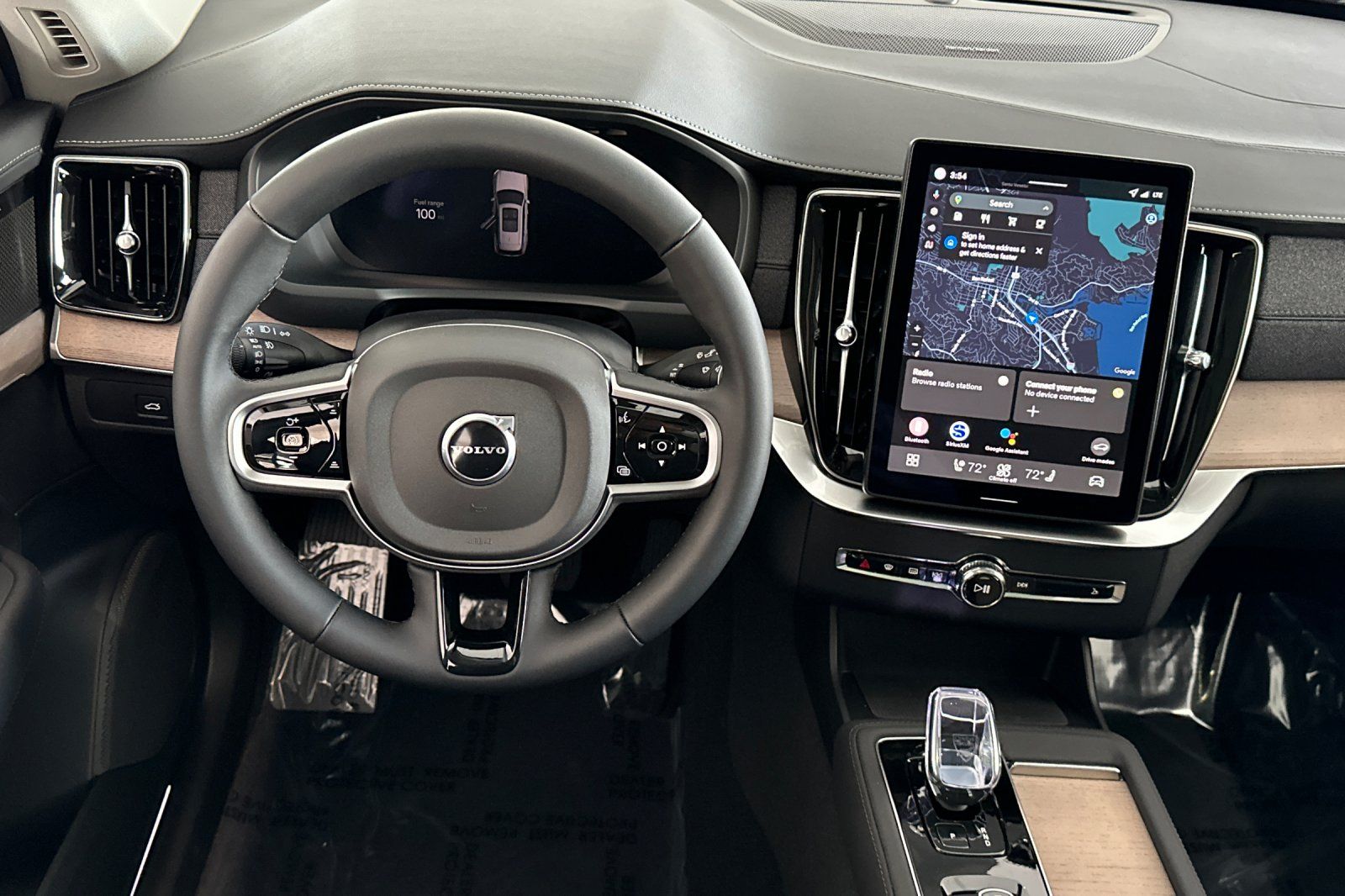 2026 Volvo XC90 Plus - Photo 16