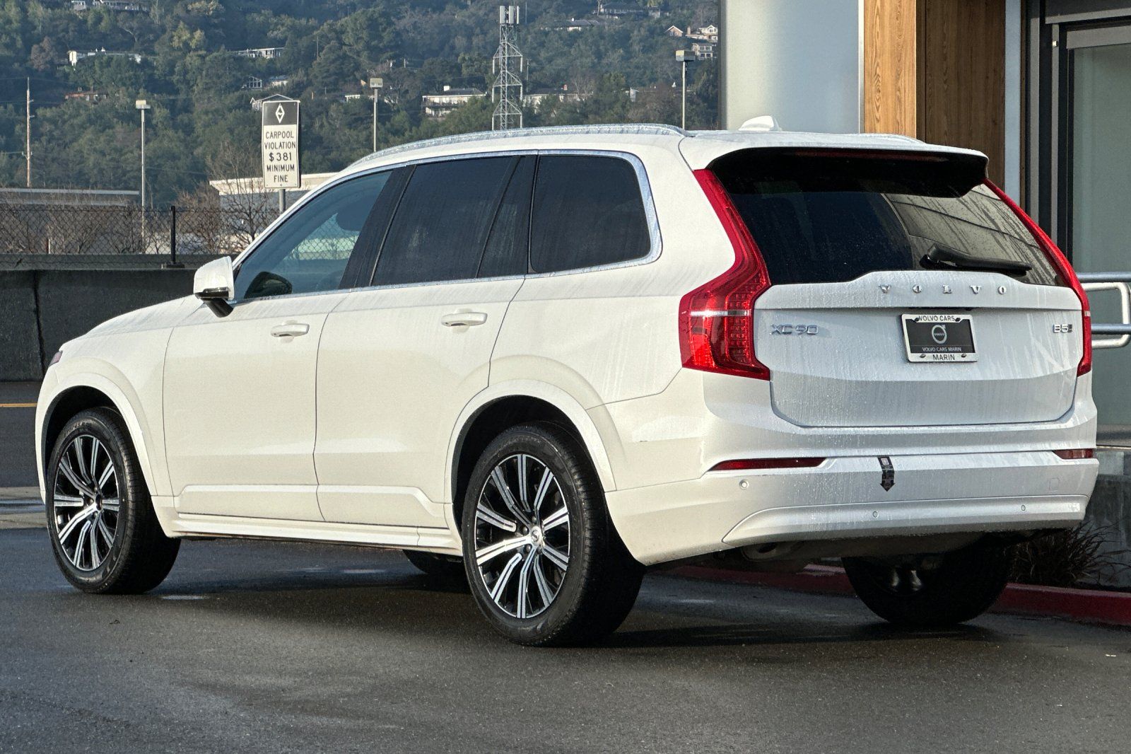 2023 Volvo XC90 B5 AWD Core photo 6