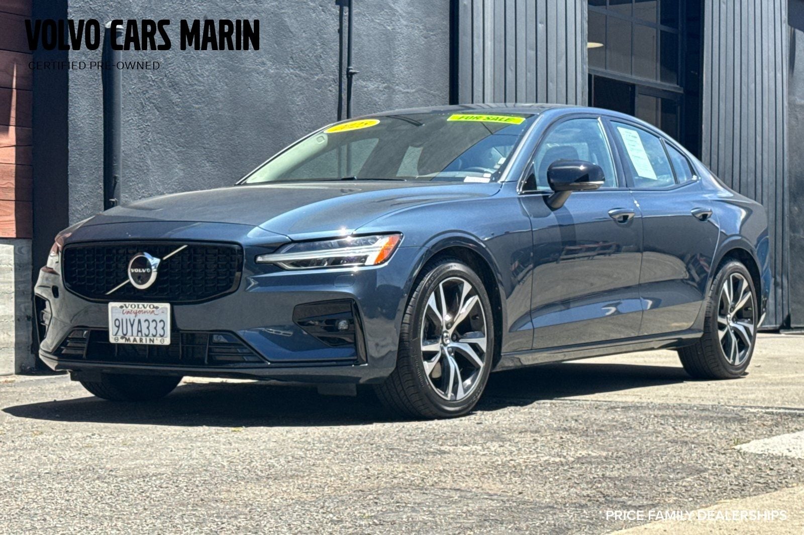 2025 Volvo S60 B5 Plus Dark's photo