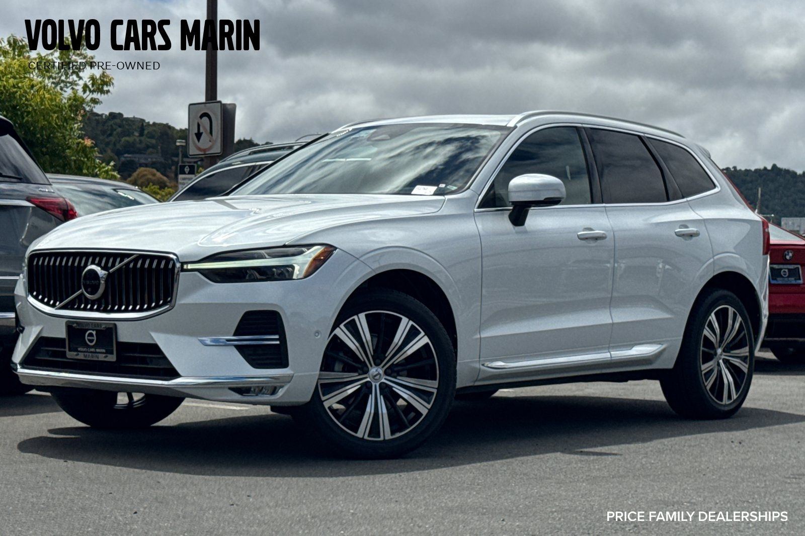 2023 Volvo XC60 B5 Plus Bright Theme AWD's photo