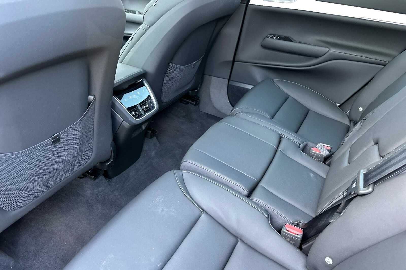 2025 Volvo EX90 Twin Motor Performance Ultra photo 4