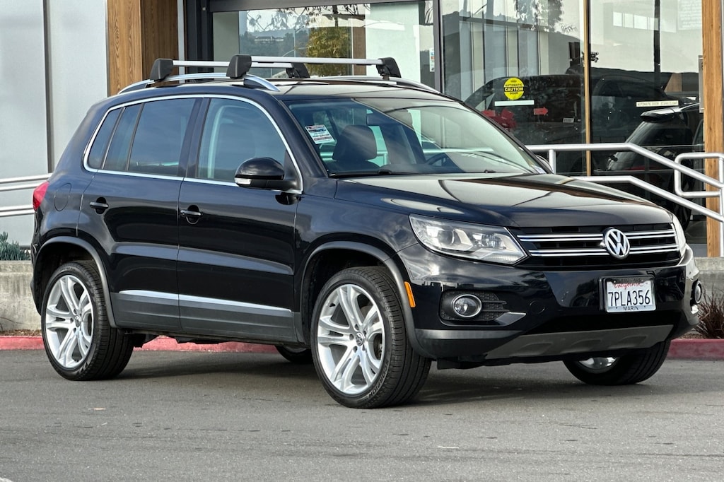 2016 Volkswagen Tiguan SEL photo 3