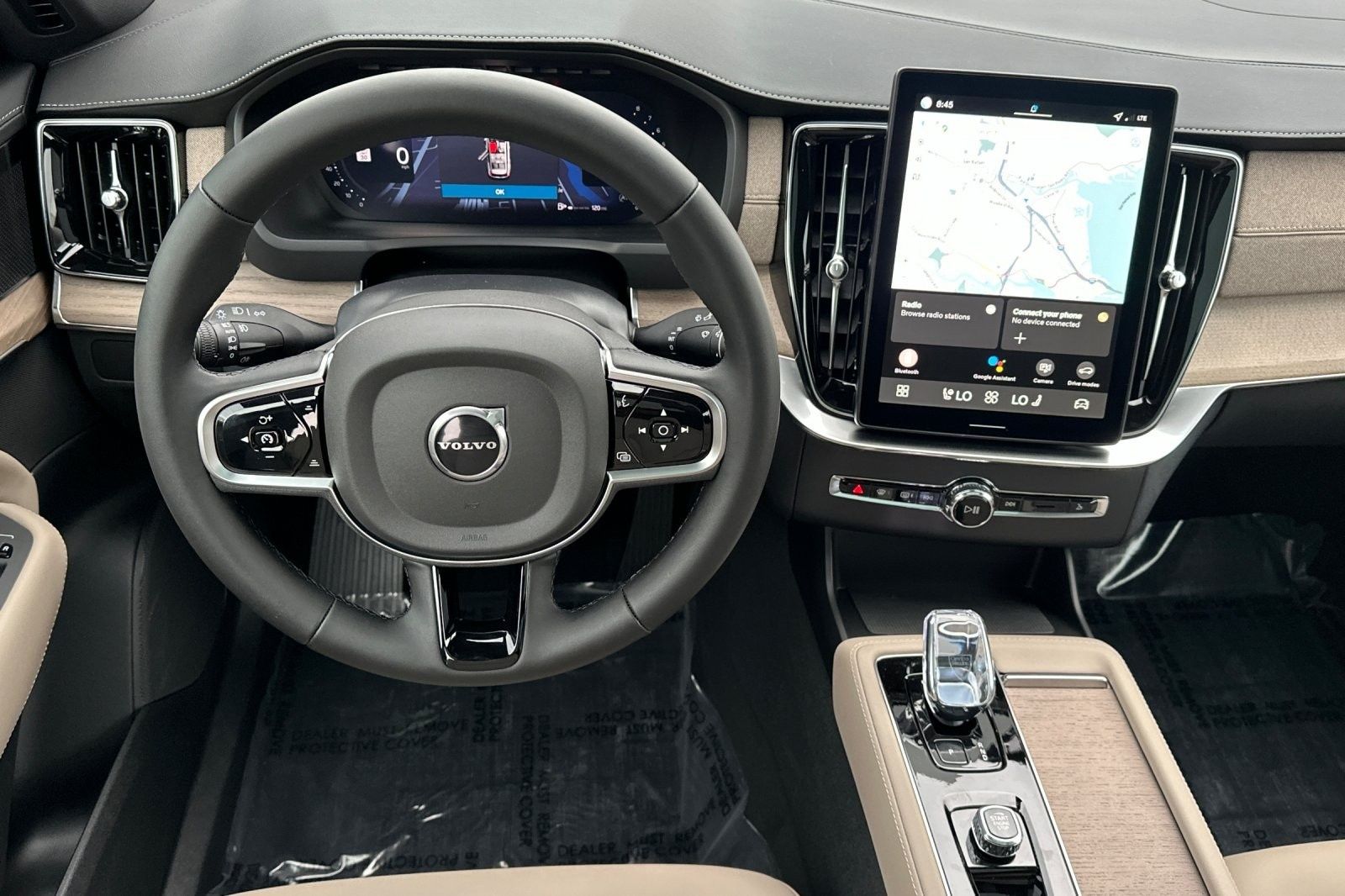 2026 Volvo XC90 Plus - Photo 16