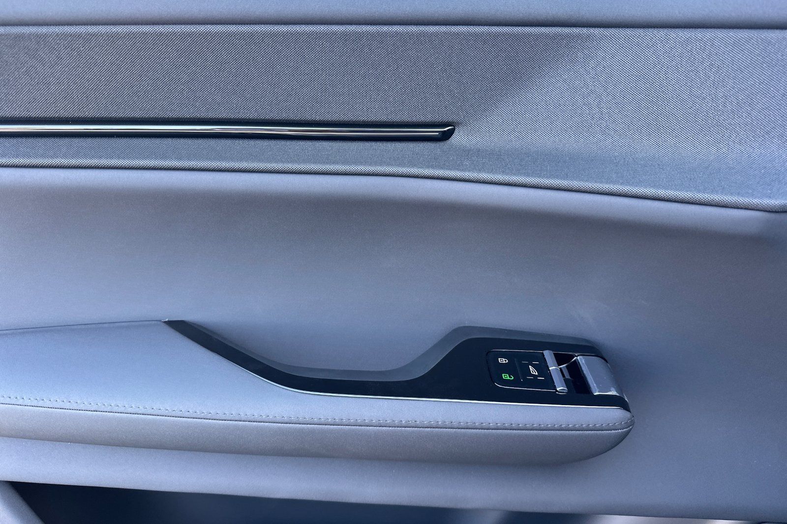 2025 Polestar 3 - Photo 14