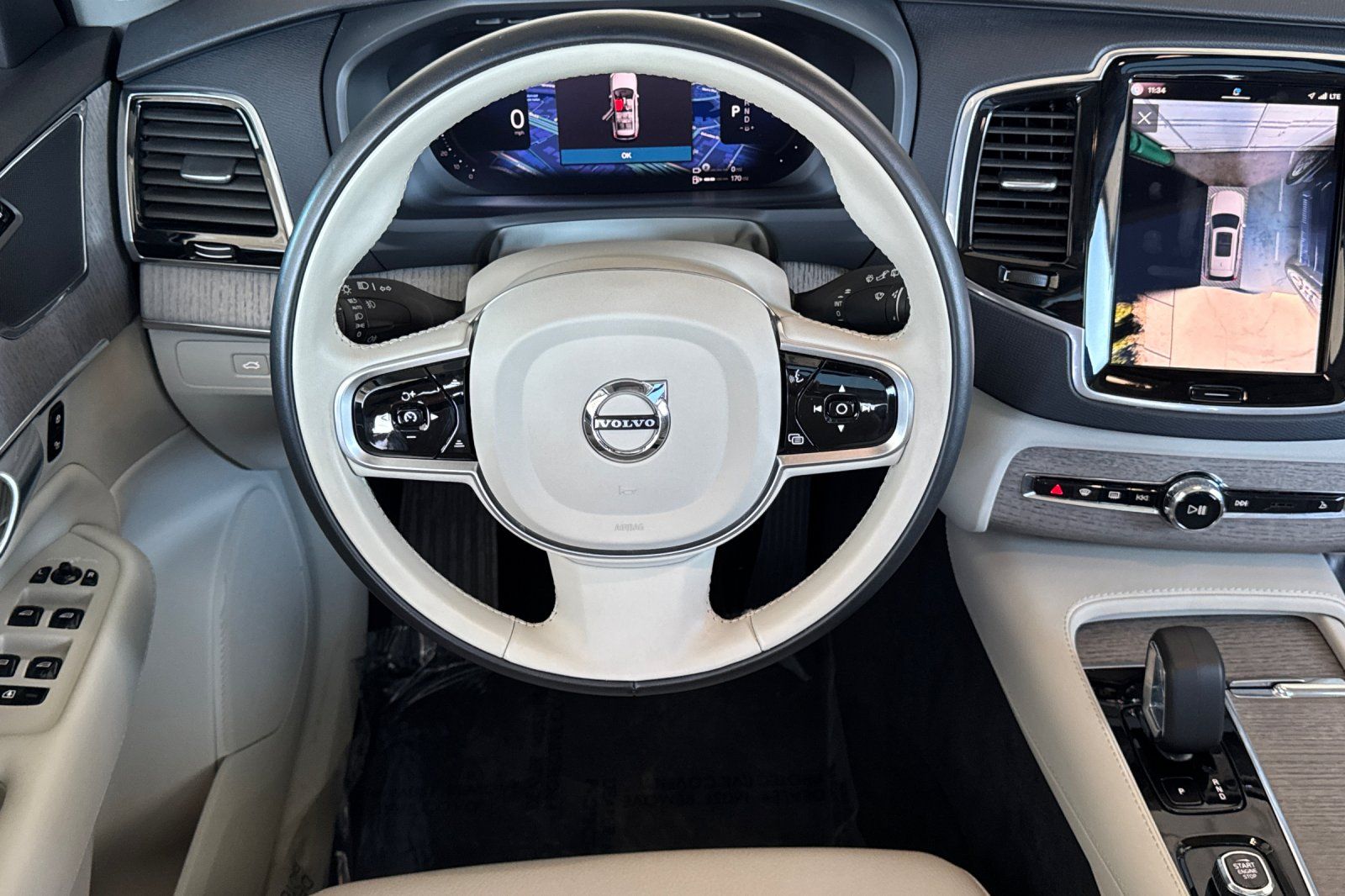 2024 Volvo XC90 Plus - Photo 17