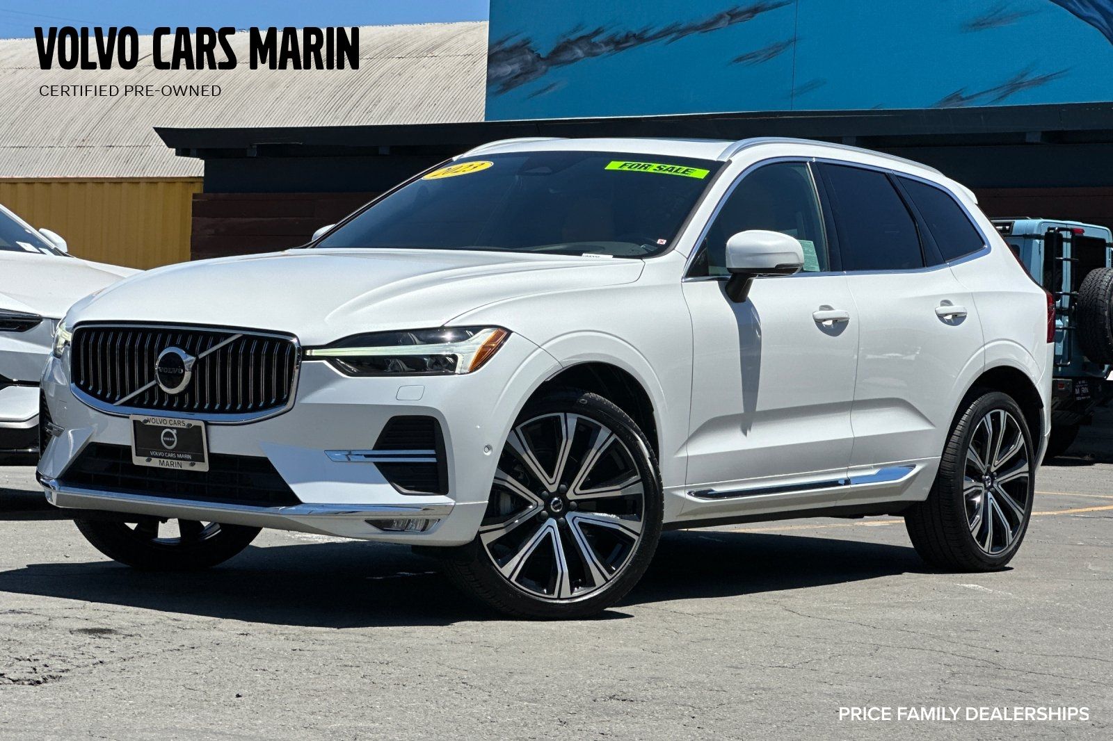 2023 Volvo XC60 B5 Ultimate Bright Theme AWD's photo