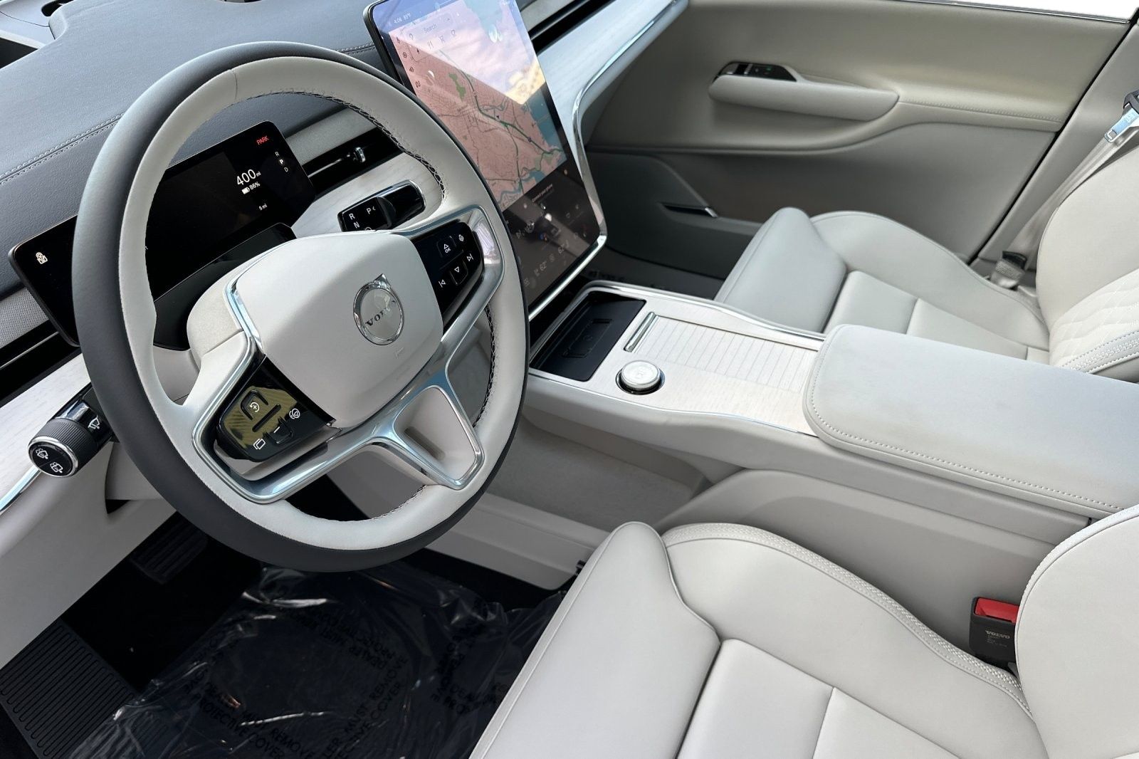 2025 Volvo EX90 Plus - Photo 13