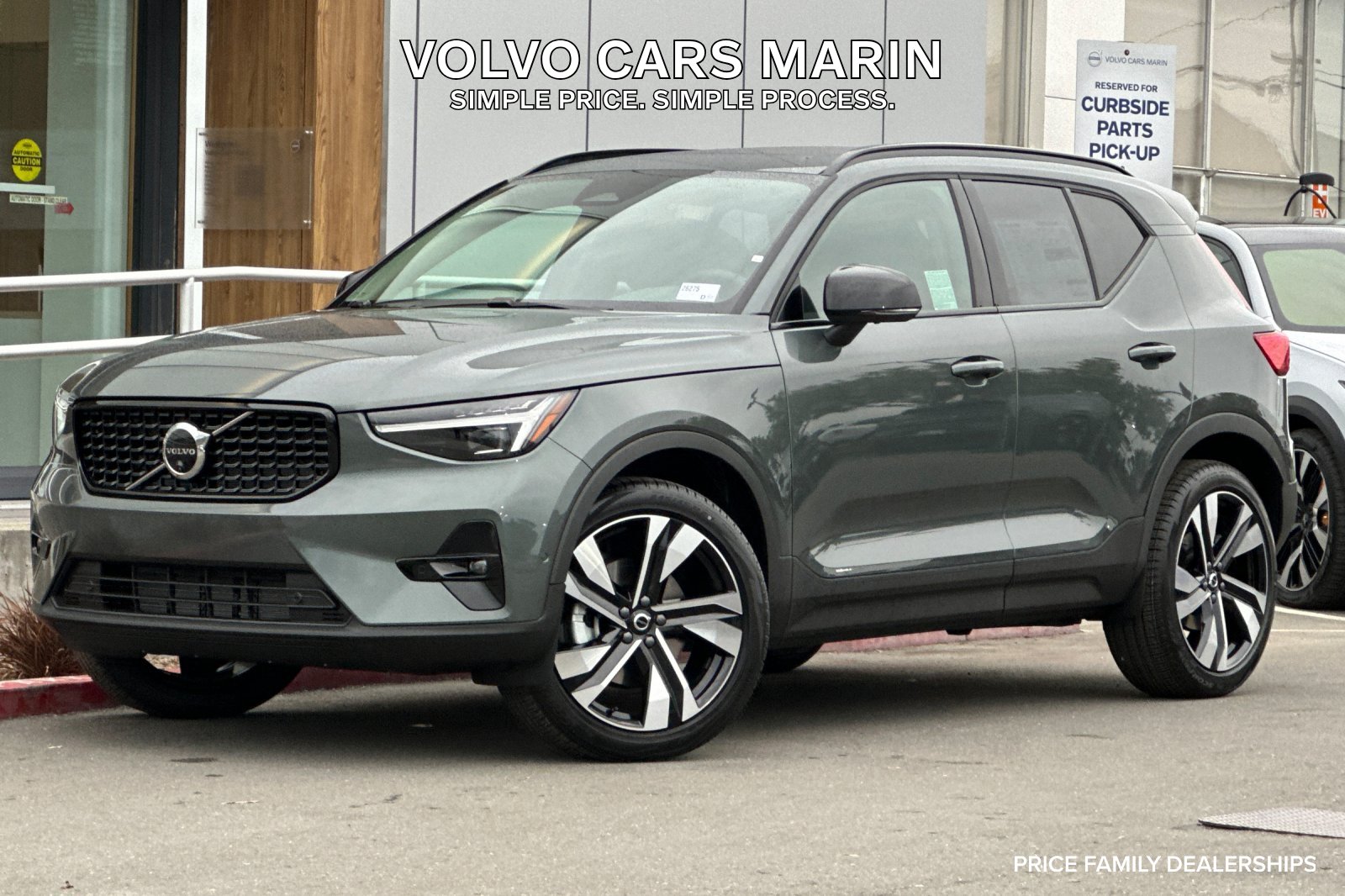 2026 Volvo XC40 B4 Plus FWD