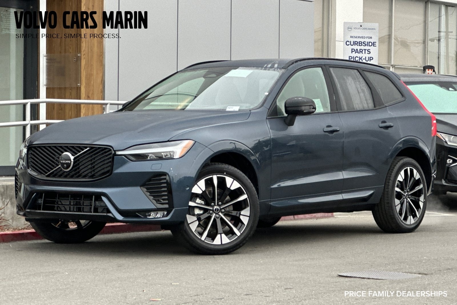 2026 Volvo XC60 Plus's photo