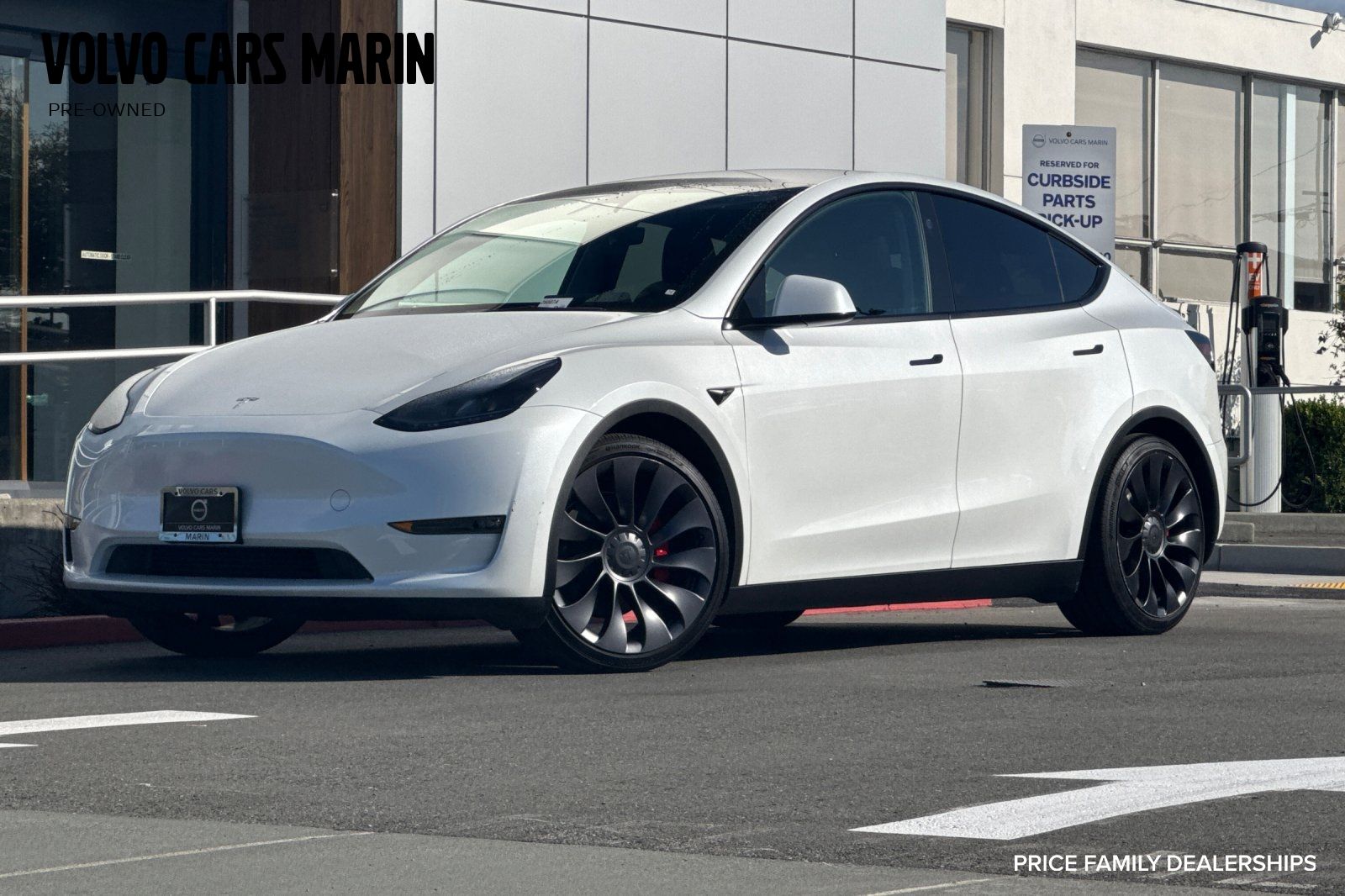 2025 Tesla Model Y Performance Dual Motor All-Wheel Drive's photo