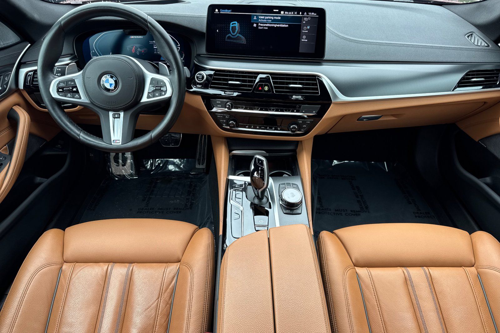 2023 BMW M550i xDrive photo 2