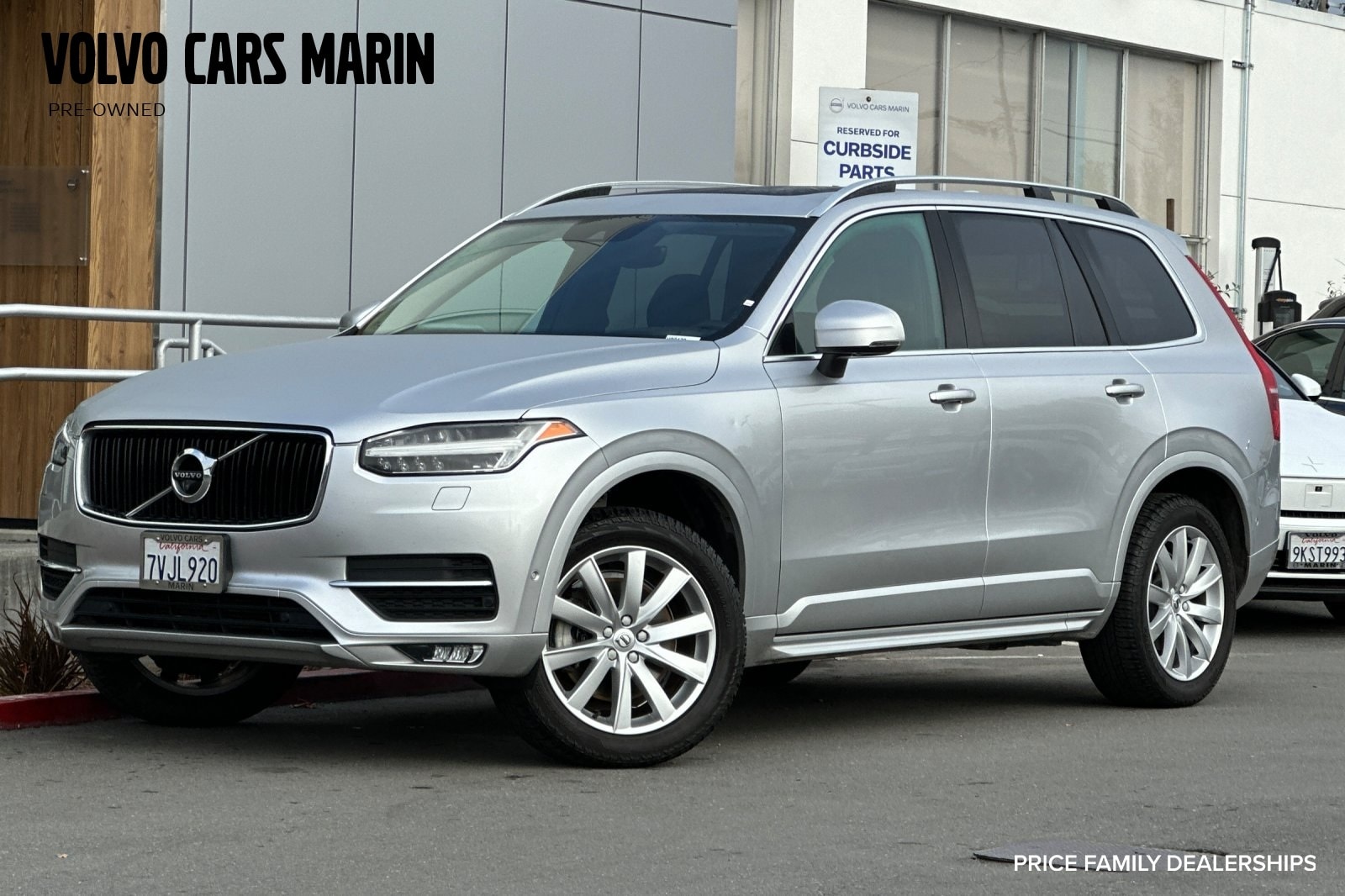 2017 Volvo XC90 Momentum