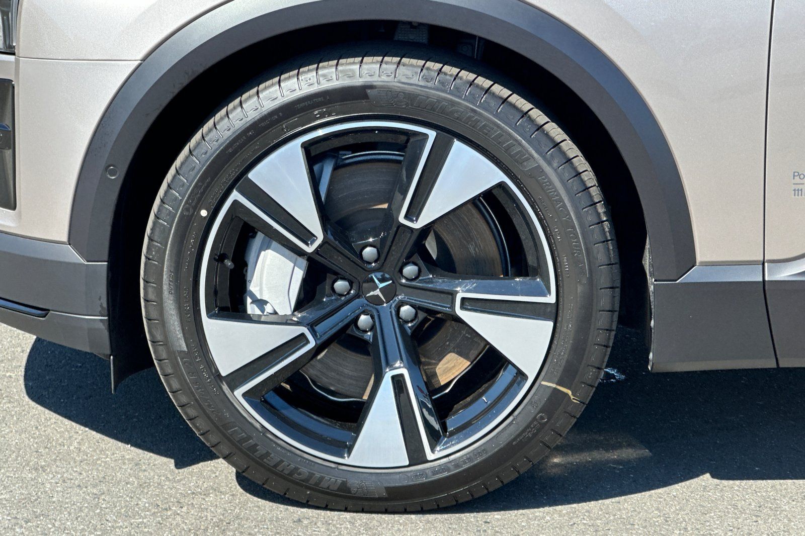 2025 Polestar 3 - Photo 11
