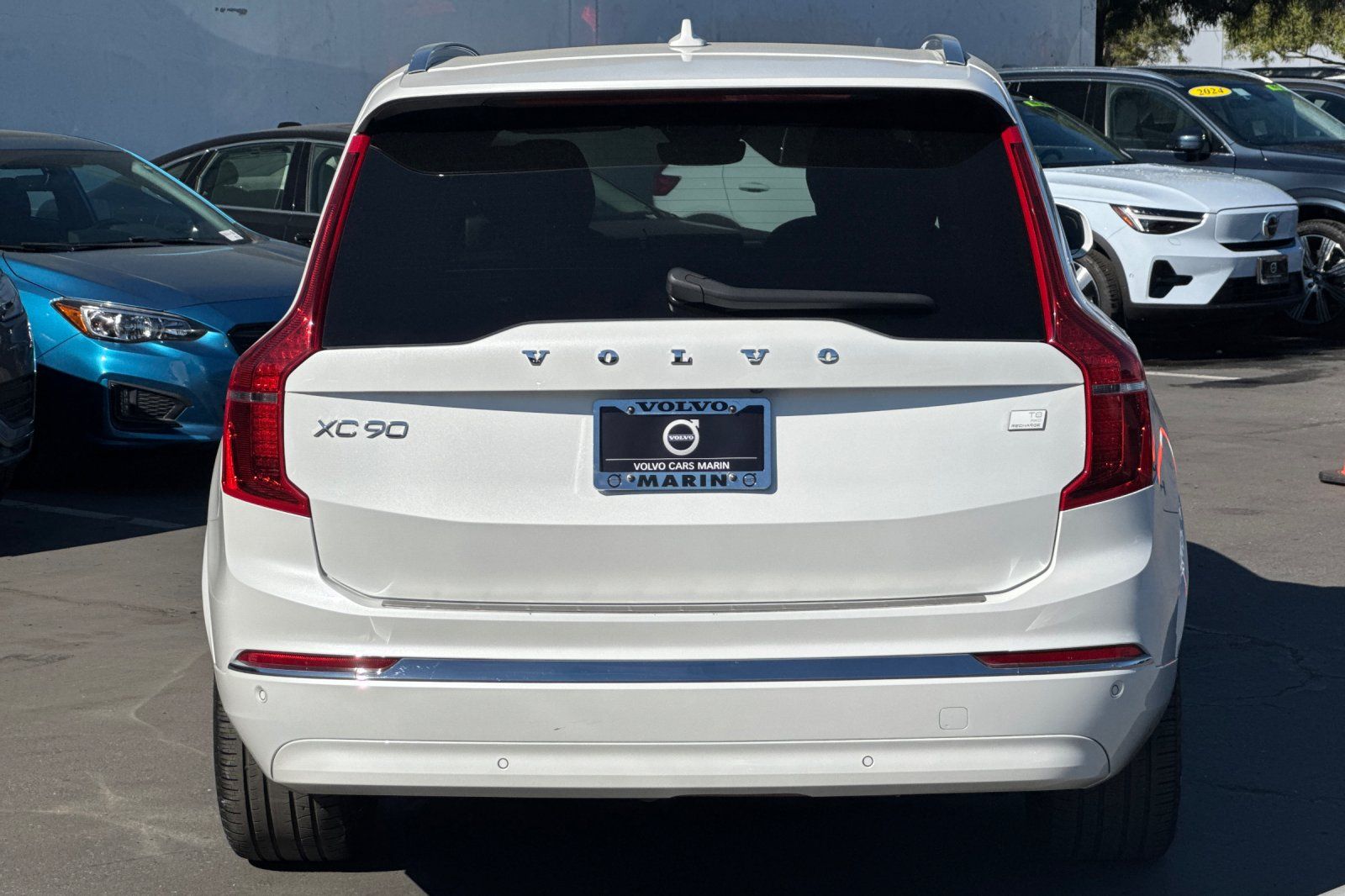2024 Volvo XC90 plug-in hybrid T8 Ultimate Bright 7-Seater photo 6