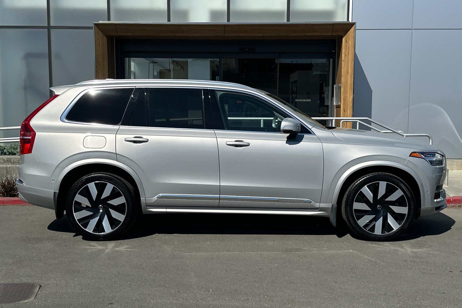 2024 Volvo XC90 Ultimate - Photo 8