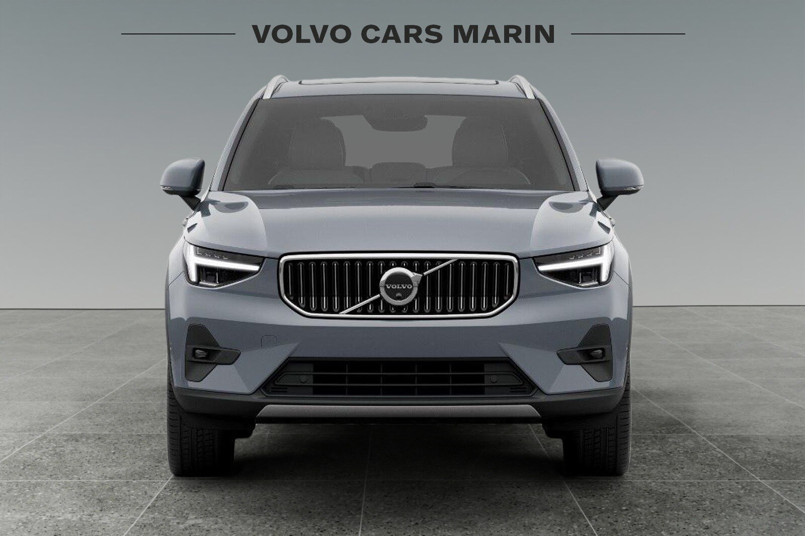 2023 Volvo XC40 AWD Plus photo 2