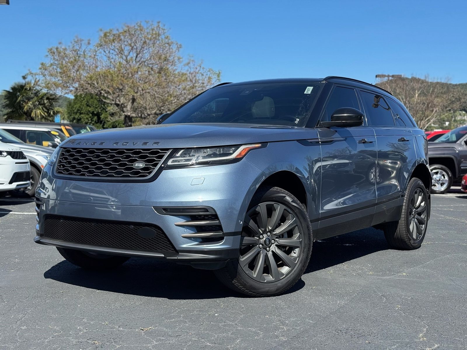2019 Land Rover Range Rover Velar R-Dynamic SE V6 (340HP)'s photo