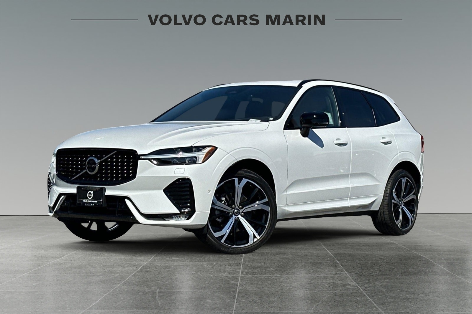 2022 Volvo XC60 B5 AWD R-Design