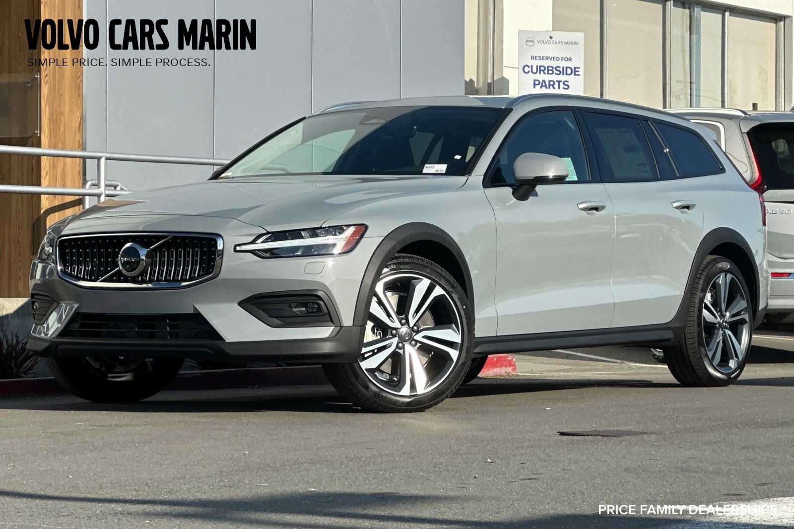 2026 Volvo V60 Cross Country B5 Plus AWD's photo