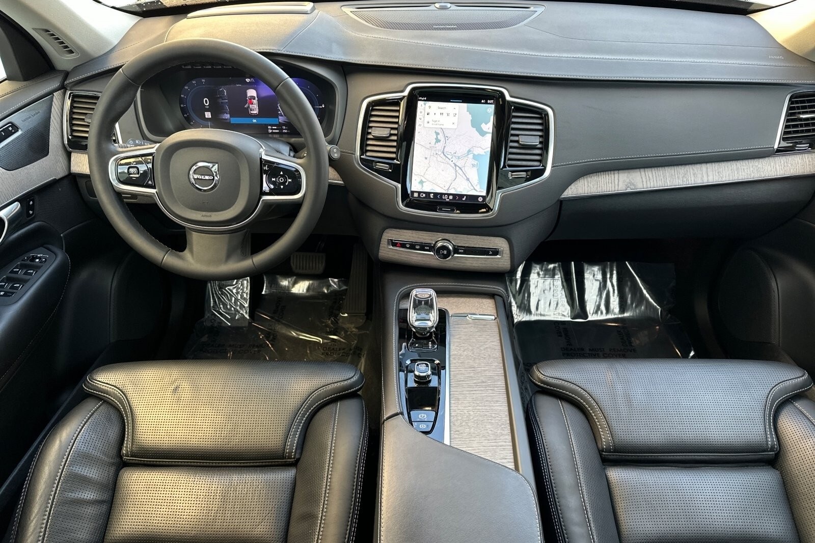 2023 Volvo XC90 Recharge Ultimate photo 3
