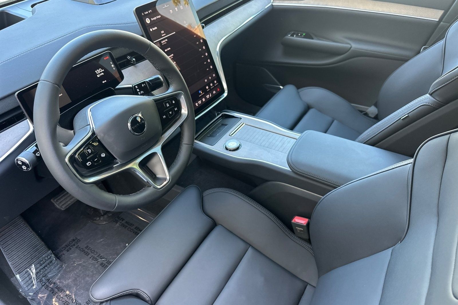 2025 Volvo EX90 Ultra - Photo 13