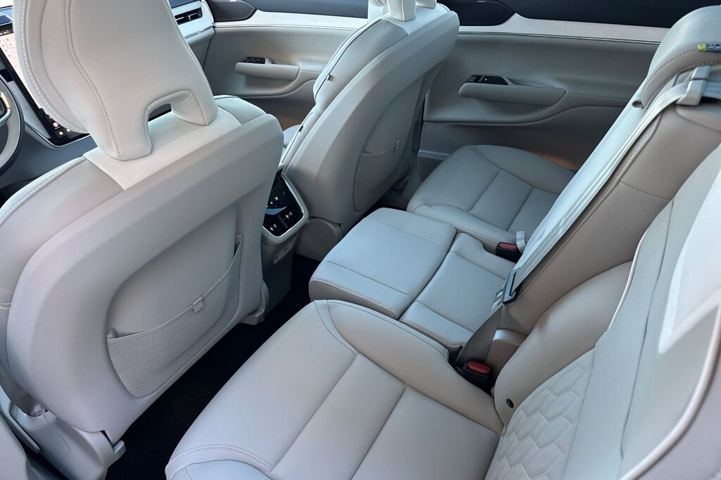 New 2025 Volvo EX90 Twin Motor Ultra 7-Seater SUV