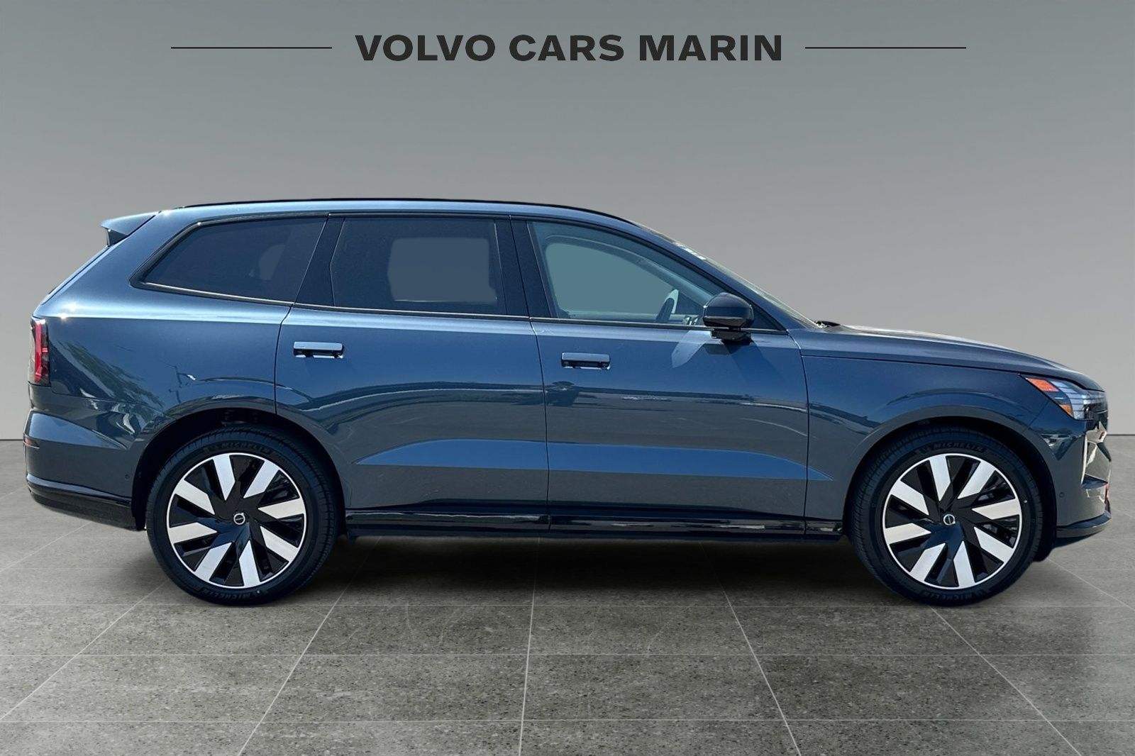 2025 Volvo EX90 Ultra - Photo 8
