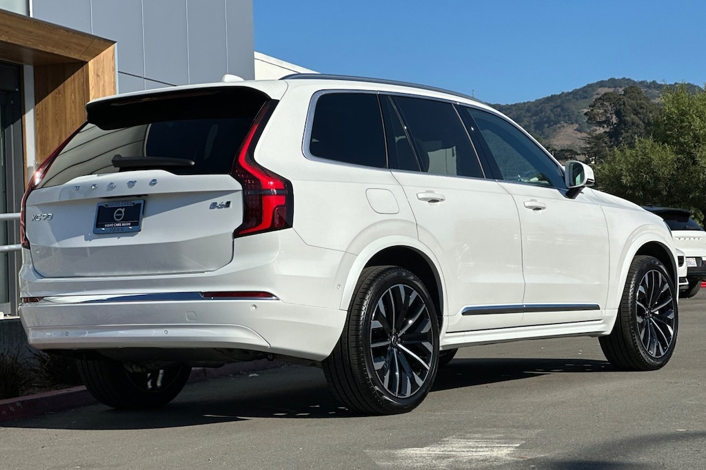 New 2026 Volvo XC90 B6 Plus 7-Seater SUV