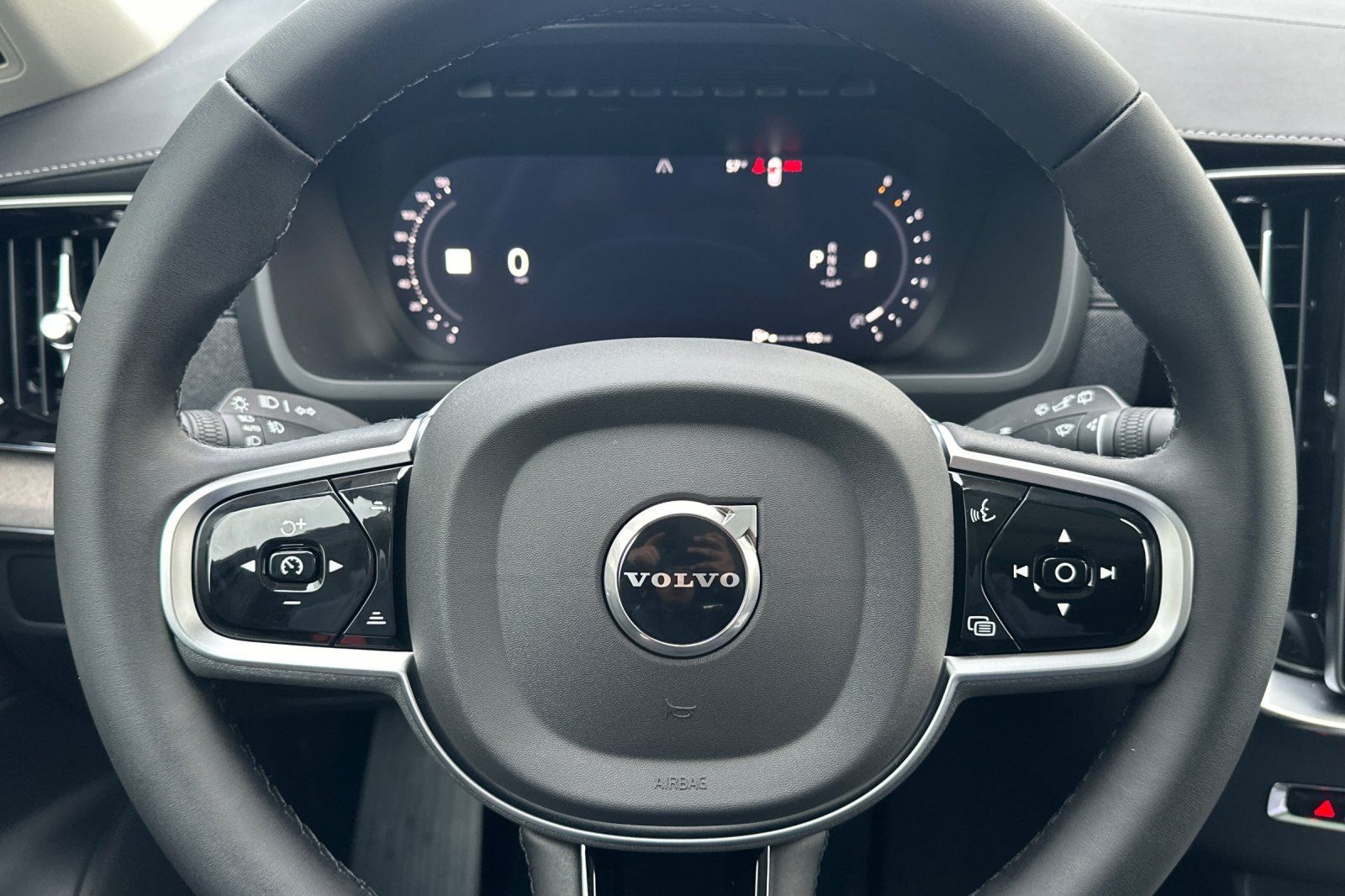 2026 Volvo XC90 Ultra - Photo 23