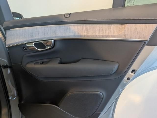 2026 Volvo XC90 Ultra - Photo 27