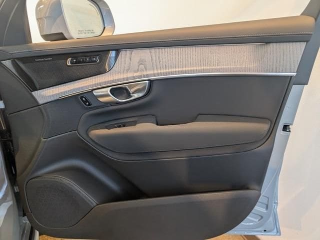 2026 Volvo XC90 Ultra - Photo 29