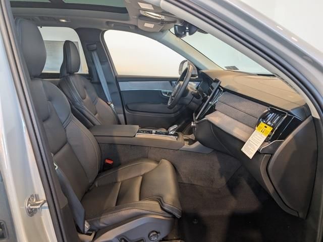 2026 Volvo XC90 Ultra - Photo 32