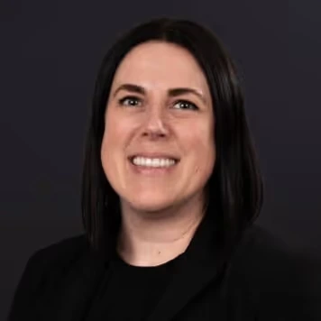 Staff member Samantha Porco from ID_46408e