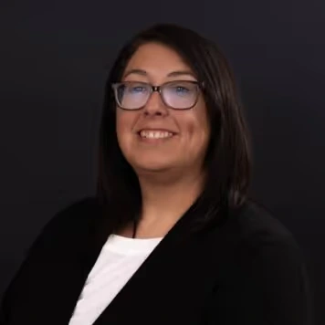 Staff member Nicole Tonya from ID_46408e