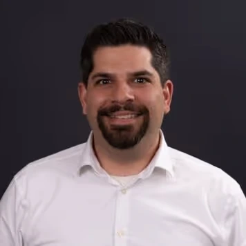 Staff member Steven Kopczynski from ID_46408e