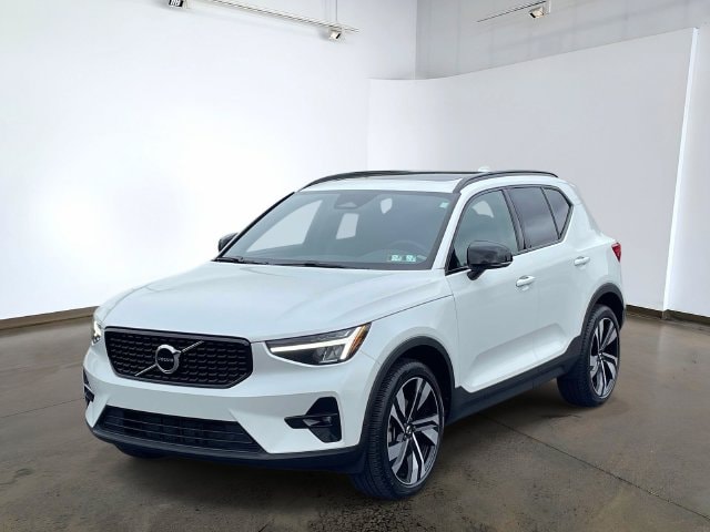 2023 Volvo XC40 Plus