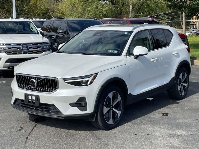 2024 Volvo XC40 Plus
