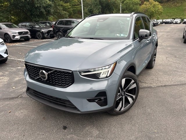 2023 Volvo XC40 Plus