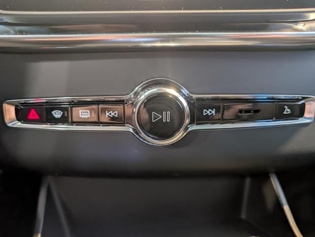 2026 Volvo XC90 Ultra - Photo 21