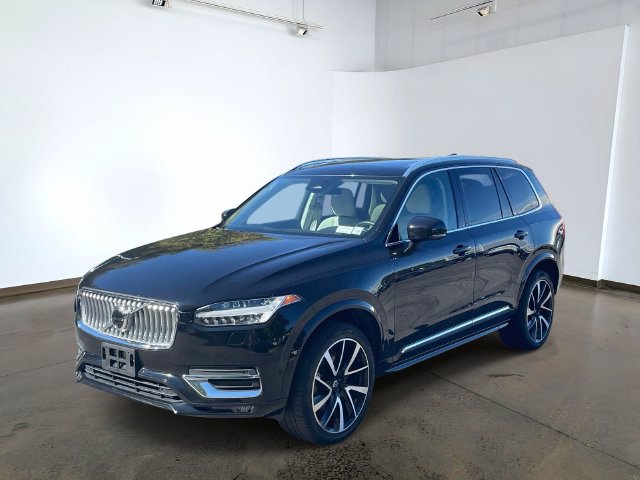 2023 Volvo XC90 Plus