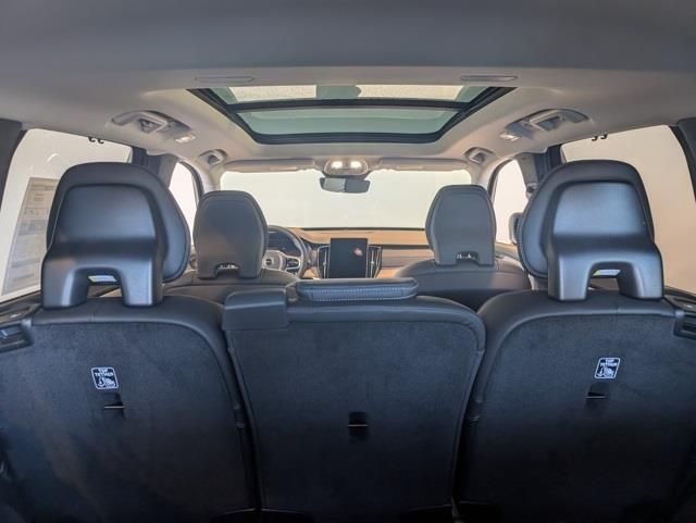 2026 Volvo XC90 Ultra - Photo 30