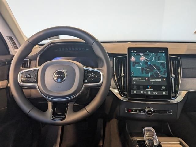 2026 Volvo XC90 Ultra - Photo 13