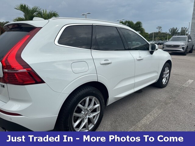2020 Volvo XC60 T5 Momentum photo 4
