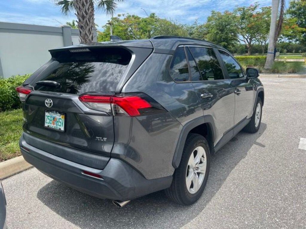 Used 2021 Toyota RAV4 XLE SUV