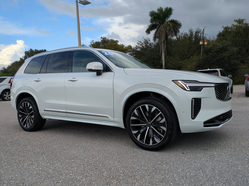 New 2026 Volvo XC90 B6 Plus 7-Seater SUV