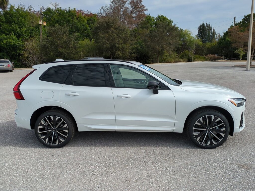 New 2026 Volvo XC60 B5 Ultra SUV