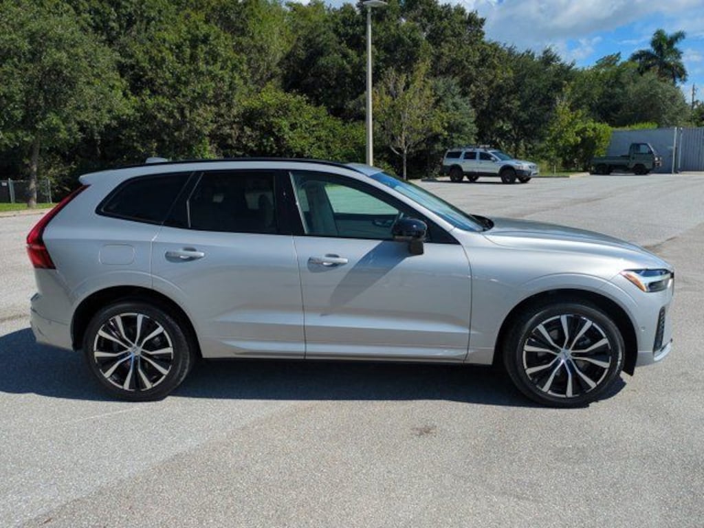 Certified 2024 Volvo XC60 B5 Plus Dark Theme SUV