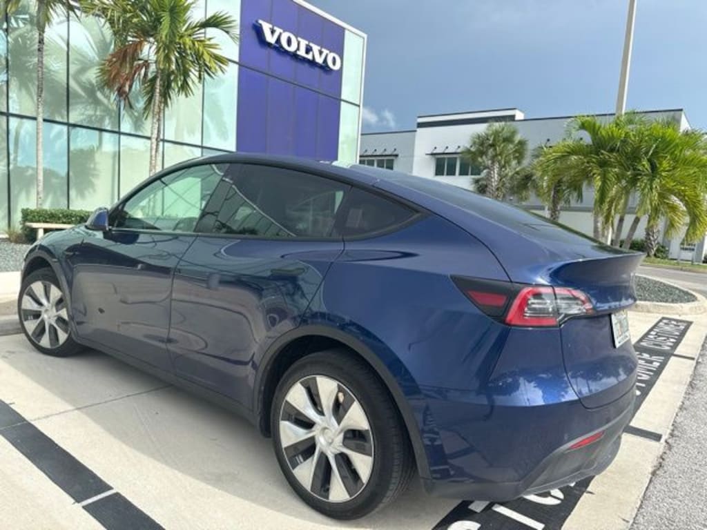 Used 2022 Tesla Model Y Long Range SUV