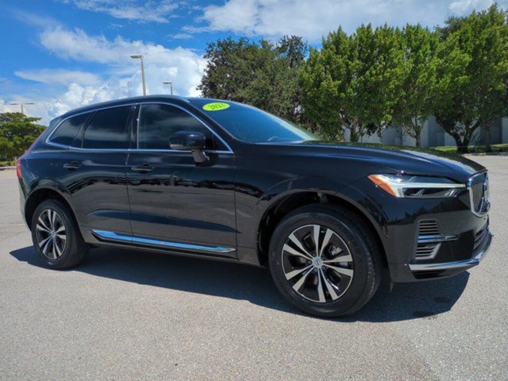 Certified 2023 Volvo XC60 Recharge Plug-In Hybrid T8 Core Bright Theme SUV