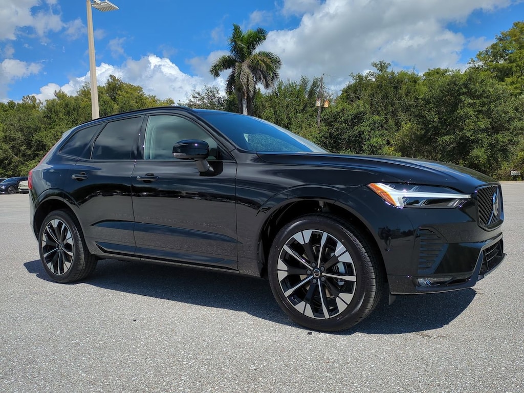 New 2026 Volvo XC60 B5 Plus SUV